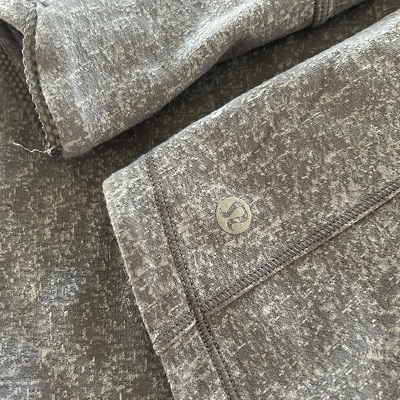 Lulu lemon workout clothes (price includes all items) - Picture 3 of 16